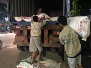 Bốc xếp hàng hóa